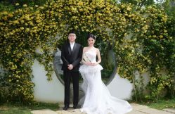 -雪中彩影婚纱摄影·微光艺术中心