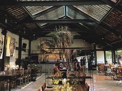 -喜洲吧·江畔老船厂·庭院餐厅(喜临院店)