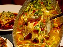 招牌跳水鱼-小河盐帮·私家菜·烤鸭(三元桥·霄云路店)
