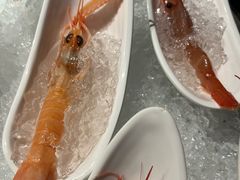 -雍容荟帝王蟹活龙虾展台自助(IFS黑金店)