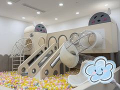 -龙格亲子游泳·水育早教运动中心(龙湾天街店)