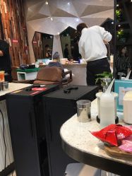 -PE SALON