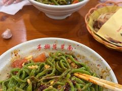 -手擀菠菜面(西康路店)