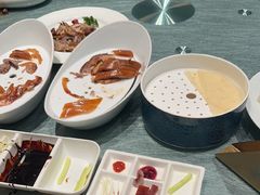 -凤凰园烤鸭店·唐山菜·传承花椒肉(老唐丰路店)