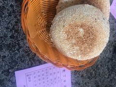 烧饼-清真喜兰老丁羊汤特色小吃