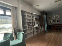 -LU YOGA（露瑜伽）专业瑜伽馆