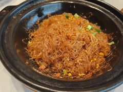 -阿瓦山寨·湘菜现炒·剁椒鱼头王(咸阳总店)