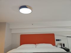 -斯维登酒店公寓(成都九眼桥牛市口地铁站店)