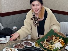 -原林野山菌火锅·炒菌(关上野生菌一条街店)