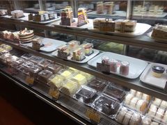面包甜点陈列柜-新侨三宝乐面包店(崇文门店)