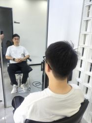 -V7 HAIR SALON