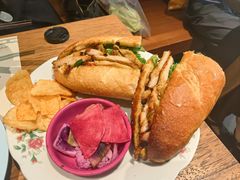 香茅烤猪肉法包-saigon saigon | 西贡西贡(滨北店)
