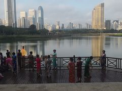 -万绿园