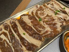 -草家酱蟹炭火烤肉店(珲春南路一店)