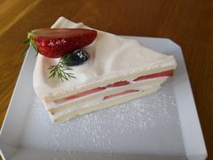 草莓戚风-三花屋 Mihhanaya