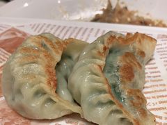 特色金牌拇指生煎包-梦都海鲜酒家(万达广场江桥店)