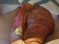 全麦火腿芝士可颂-星巴克(红房子店)