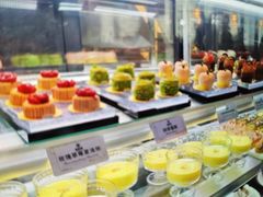 -雍容荟帝王蟹活龙虾展台自助(IFS黑金店)