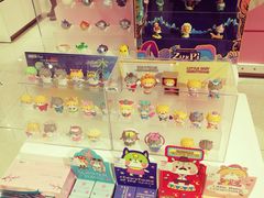 -泡泡玛特POPMART(国金街店)