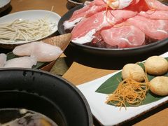 -呷哺呷哺(融创茂店)