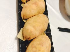 即包花胶蟹粉虾饺皇-鲜入围煮花胶鸡海鲜火锅