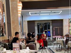 大堂-轩记海鲜餐厅·四十五年老字号·经典粤菜(西区彩虹店)