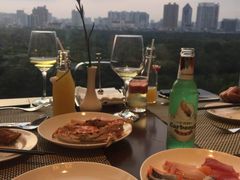 -南湖名都·景湖轩全日制餐厅·海鲜自助·东南亚风味·临湖而食