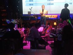 -胡桃里乐队酒馆