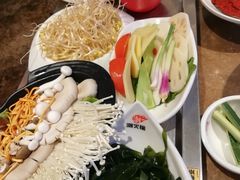 金针菇-潮火锅·麻辣牛肉火锅(观音桥方圆·LIVE店)