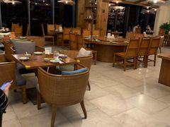 大堂-芳草地度假酒店·野炉中餐厅