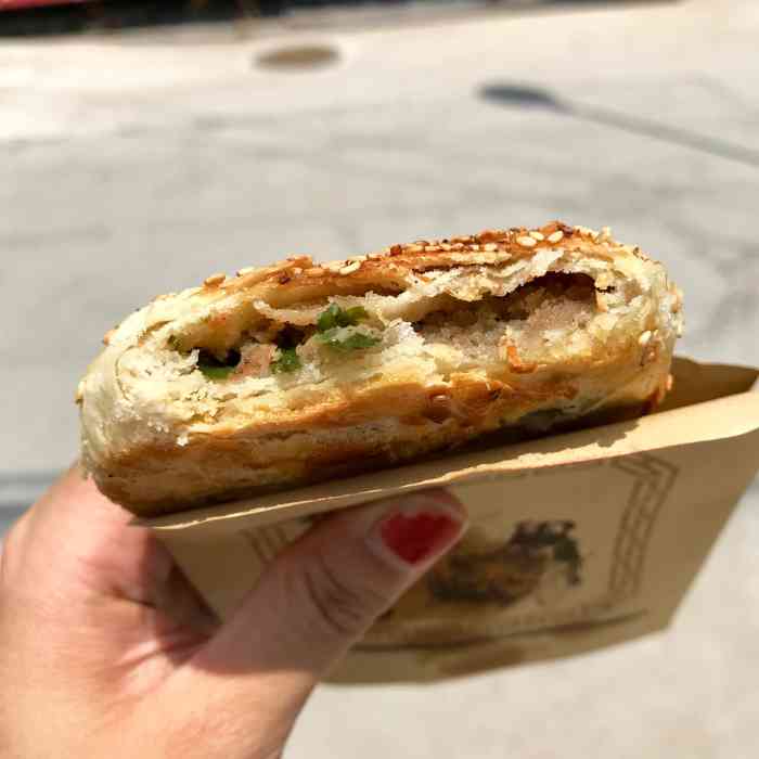 栟茶一柱楼烧饼-"被安利很久的栟茶一柱楼烧饼.今天路过栟.