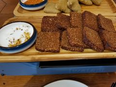 -猫爷的腔调·黔小馆(交大医学住宅区店)