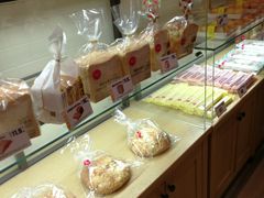 面包甜点陈列柜-味多美蛋糕(西安门店)