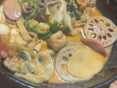 -万记麻辣烫国展总店