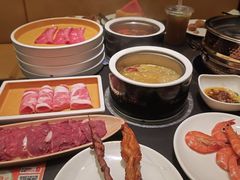 -钱小奴海鲜自助黑金店(杭州滨江龙湖店)