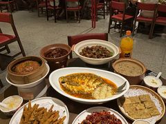 -大中华酒楼·主席武昌鱼·武汉美食地标(江汉路步行街店)
