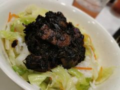 梅干菜扣肉饭-咬不得高祖生煎·简餐(高银街店)