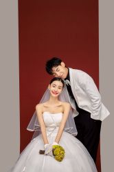 点击看大图 -挪娅婚纱摄影皇家会所