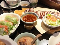 -大头虾越式风味餐厅(光明广场店)