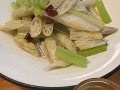 -莲餐厅·湖北菜·潜江小龙虾店(愚园路店)