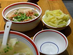 -八二小区抄手(龙湖上城天街店)