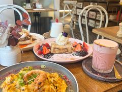 -FLOVIE FLORIST CAFE