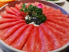 雪花牛舌-煲宫猪肚鸡(晶品店)