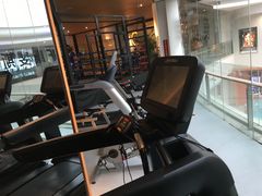 -康斐斯健身(银泰创意城店)