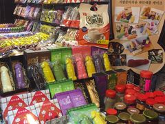 -六合夜市