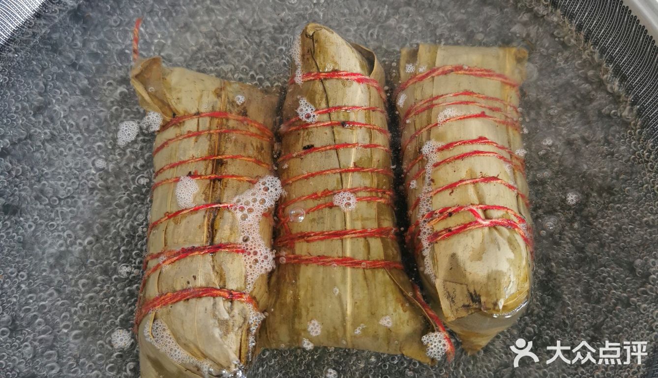上海枫泾古镇有个民间超火的“巧珍”粽子