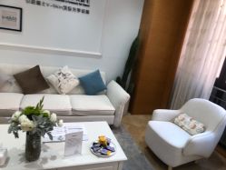 -HEYAN荷妍专业脱毛连锁机构