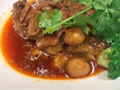 鹌鹑蛋烧牛肉-渝半城经典川粤菜(重庆天地店)