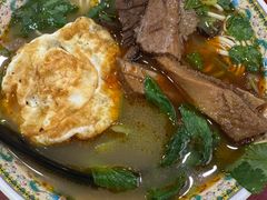 红烧牛三宝面-金杨拉面王小吃面馆·牛三宝面·红烧牛肉粉