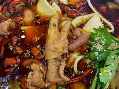 -晓彭肥肠鸡·泡椒鸡火锅(水木天地店)